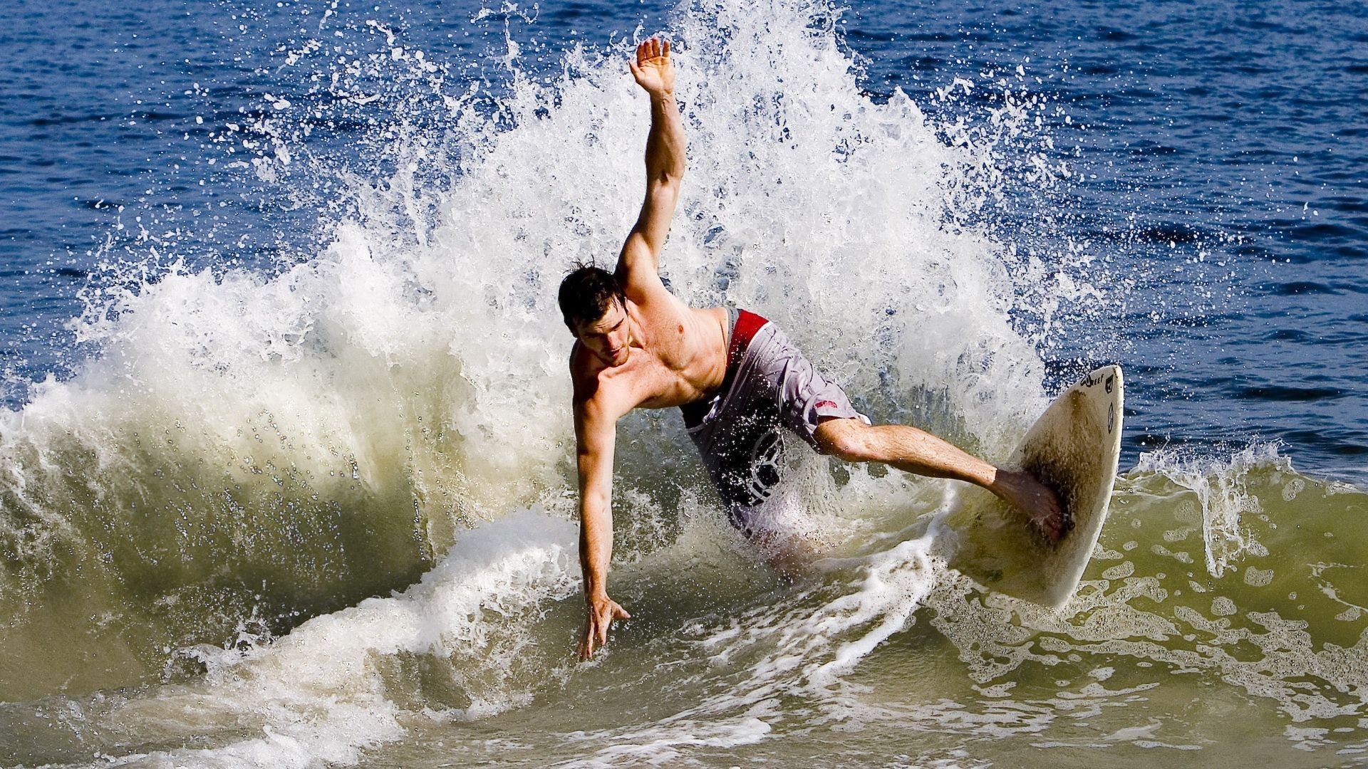 巴萨春季反弹，争夺冠军希望再燃，巴萨2020年