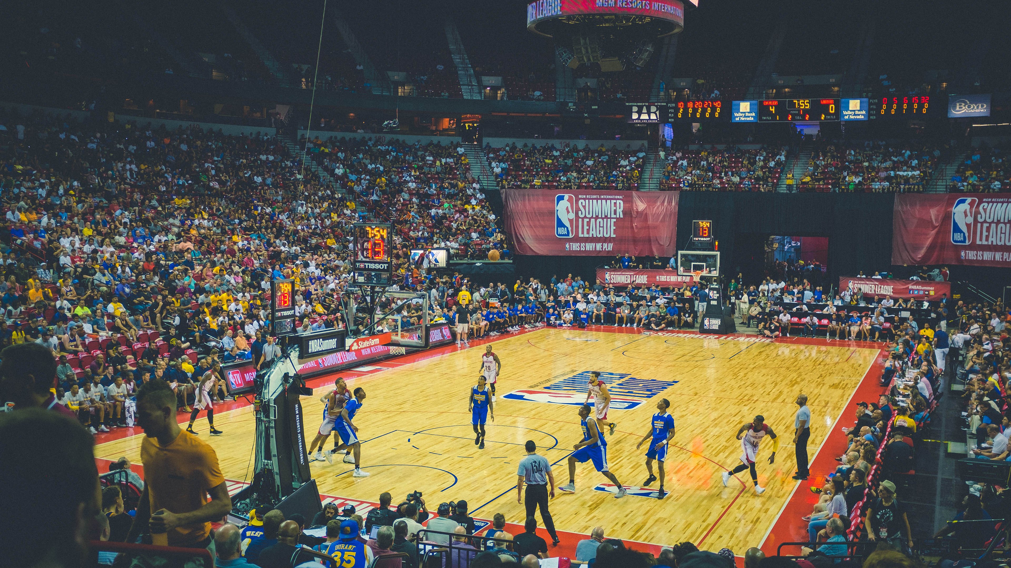 新秀爆发，球队未来充满希望！，新秀球员是什么意思